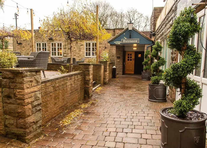 Cross Keys By Chef & Brewer Collection