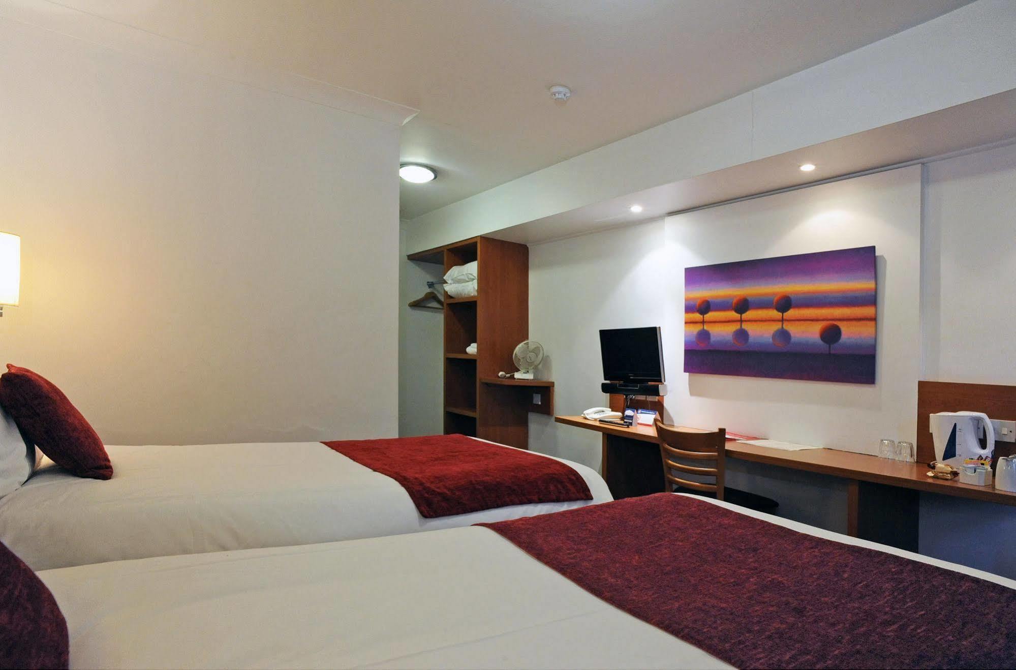 Hotel Cross Keys By Chef & Brewer Collection 3*